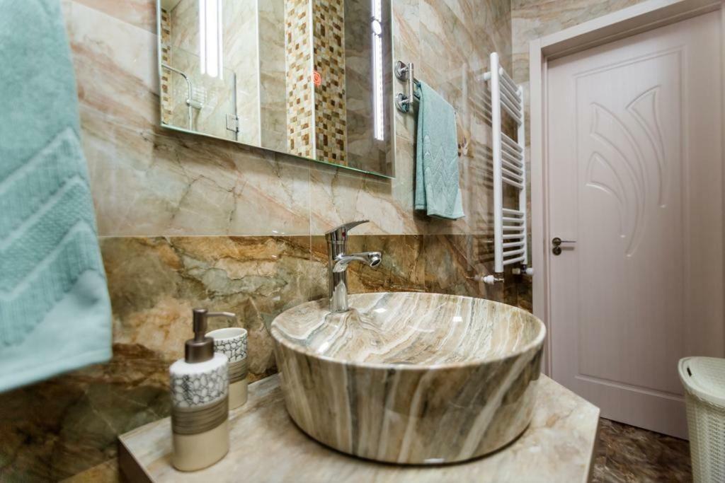 "Stella Artois"- Apartment Tbilisi Bagian luar foto